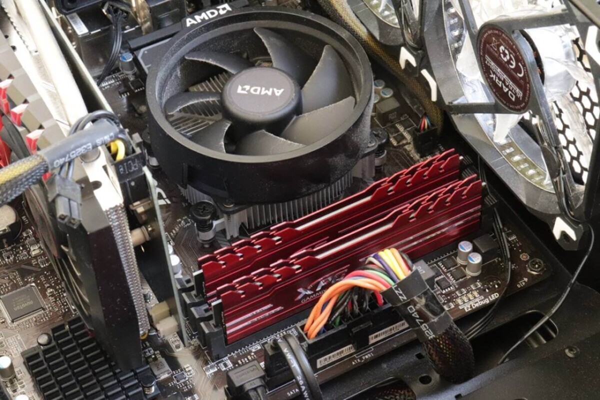 Sadeliği ve Hızı Sevenlerin Tercihi: XPG Gammix D10 RAM İnceleme