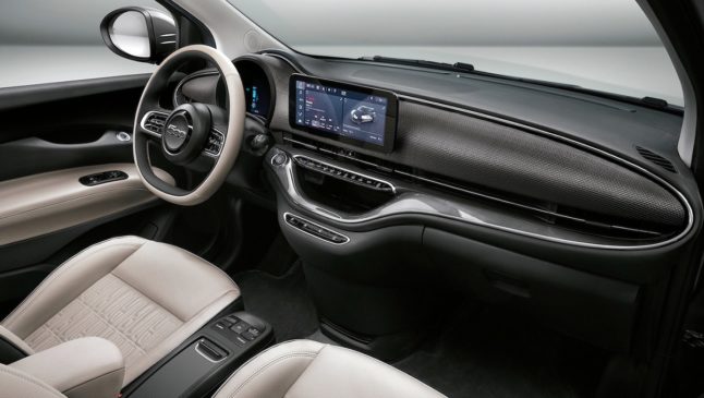 Yenilenmiş ve Tamamen Elektirikli Fiat 500